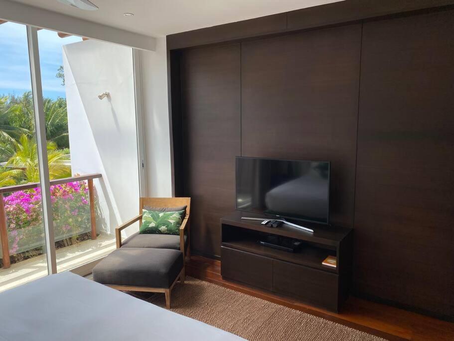Beachfront 2 Bedroom Luxury Condo Chava Surin Екстер'єр фото